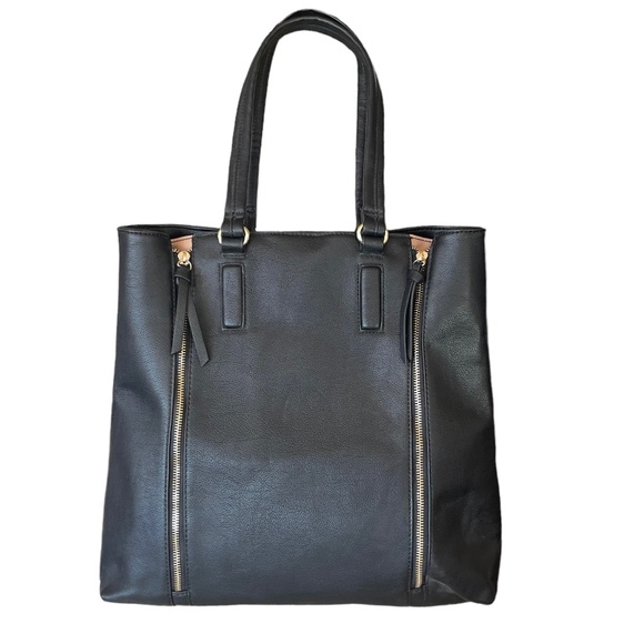 Aldo Handbags - ALDO Large Capacity Black & Tan Tote Bag